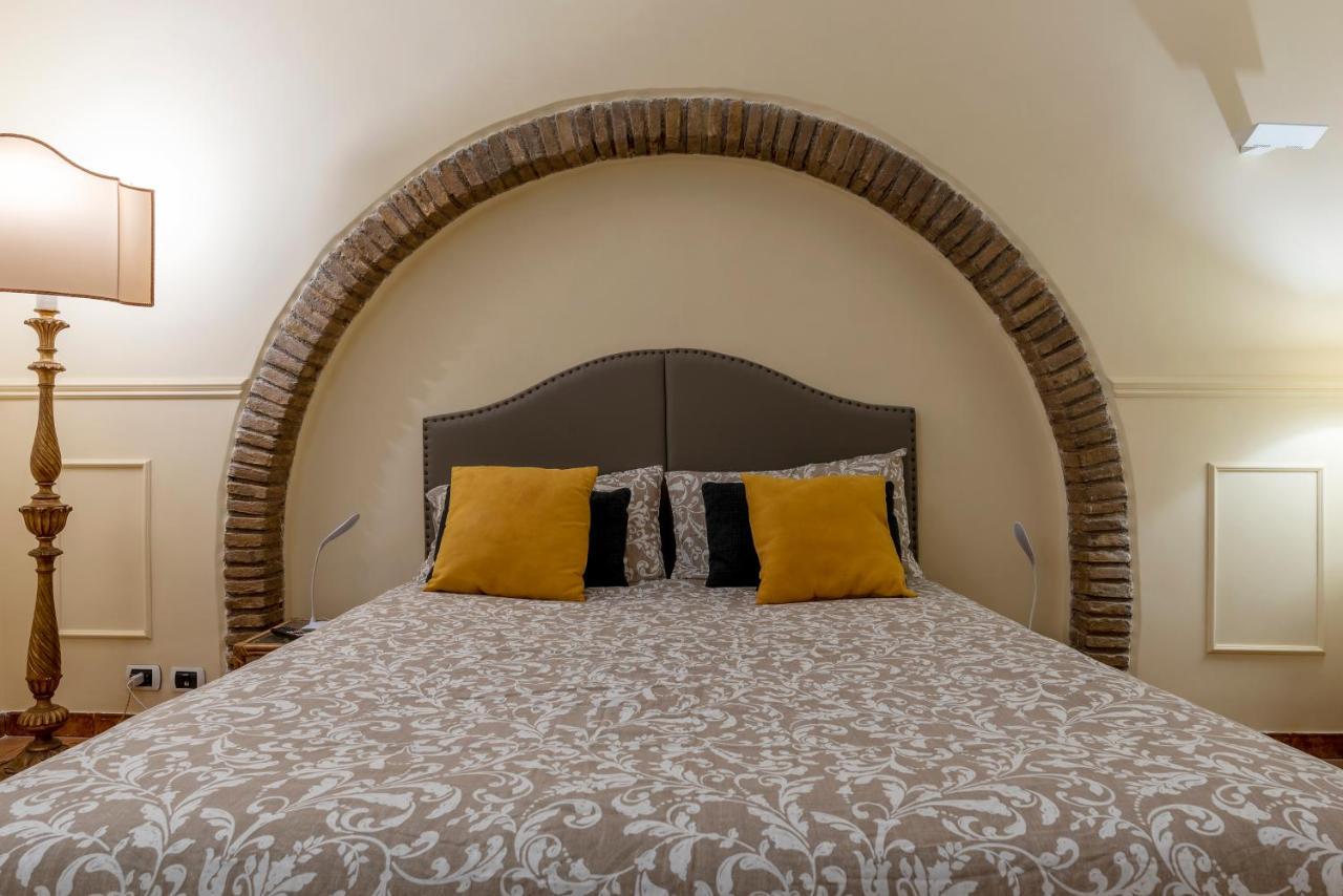 Piazza Navona & Pantheon Central Apartment โรม ภายนอก รูปภาพ