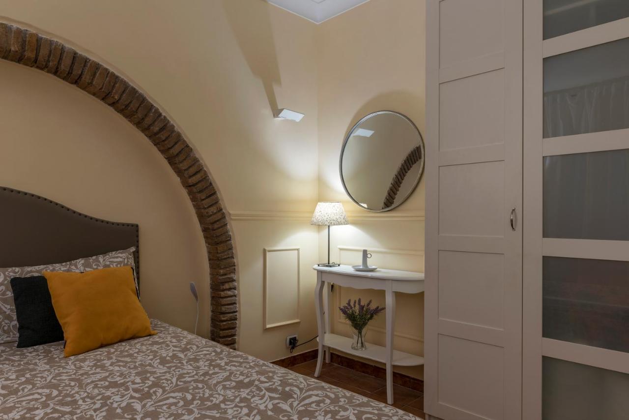Piazza Navona & Pantheon Central Apartment โรม ภายนอก รูปภาพ