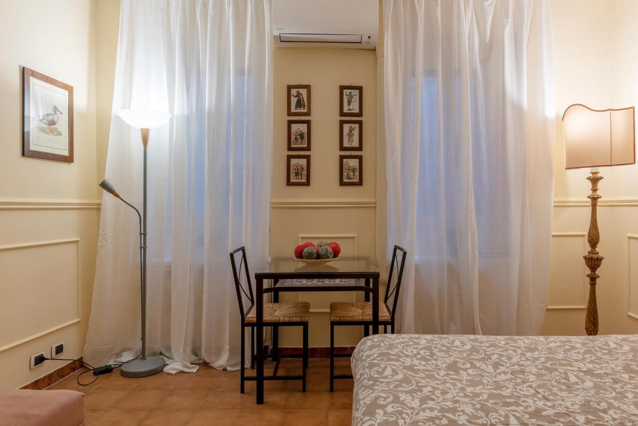 Piazza Navona & Pantheon Central Apartment โรม ภายนอก รูปภาพ